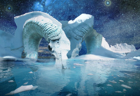 Imagen de un paisaje glacial con un oso polar formado de hielo, bebiendo agua en un entorno polar bajo un cielo nocturno lleno de estrellas y constelaciones del Mazzaroth.