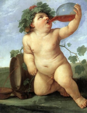 Pintura de un infante rechoncho con corona de hojas de parra, bebiendo de una gran jarra de vidrio transparente. El ni&ntilde;o est&aacute; sentado junto a un tonel de madera en un entorno natural.