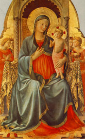 Pintura de una figura femenina religiosa segurando un ni&ntilde;o peque&ntilde;o, ambos con aureolas doradas. La figura femenina lleva un manto azul y un vestido rojo, mientras que el ni&ntilde;o toca su mano derecha. Dos figuras angelicales con vestimentas intrincadamente decoradas y alas doradas observan desde detr&aacute;s.