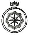 Imagen en blanco y negro de un medall&oacute;n con una estrella de ocho puntas centrada, rodeada por dos c&iacute;rculos conc&eacute;ntricos decorados, y coronada en la parte superior.